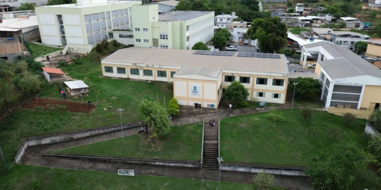 IFMG Formiga prorroga inscrições para professor substituto em Pedagogia/Libras