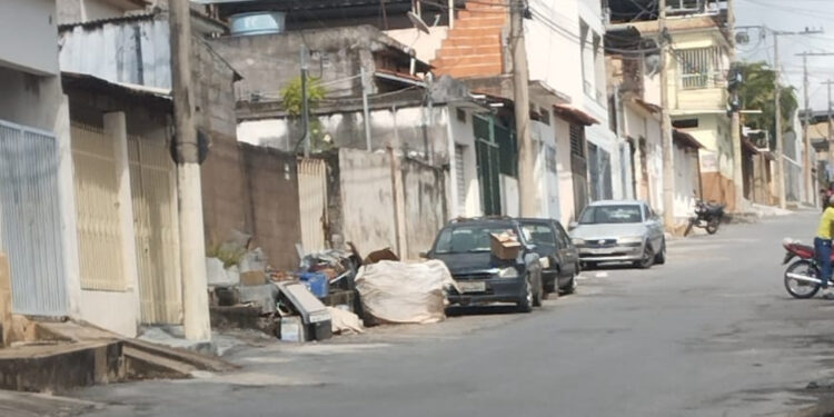 Prefeitura de Formiga intensifica remoção de veículos abandonados