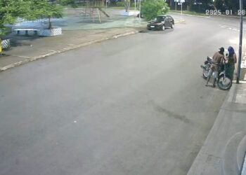 Tentativa de furto a motocicleta é registrada por câmera de segurança em Formiga
