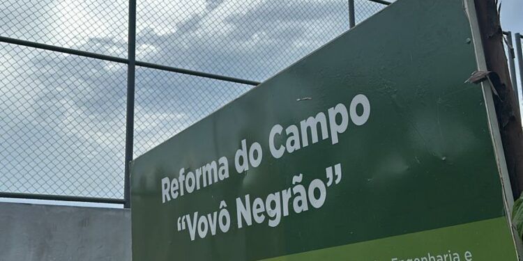 Reforma do “Campo Vovô Negrão”, em Córrego Fundo, chega à fase final