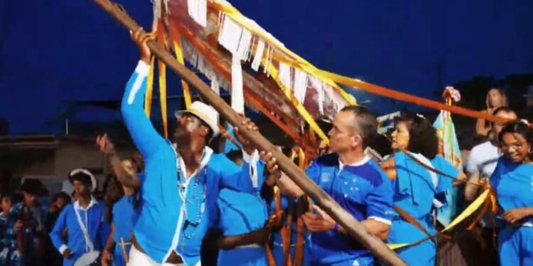 Tradição e fé marcam a Festa do Congado em Córrego Fundo