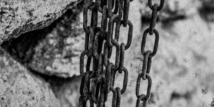 Trabalhadores que recebiam chicotadas em fazenda de Minas vão receber mais de R$ 2 milhões