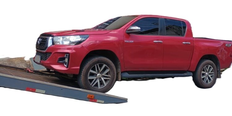 Polícia Militar apreende caminhonete clonada e drogas em Formiga