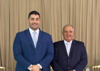 IItamar da Tamafe e Pedro Vilela assumem Prefeitura de Pains com promessas de mudanças