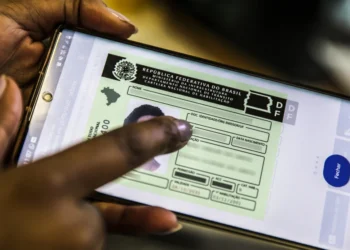 Detran-MG aumenta taxas: renovação e emissão de CNH ficam mais