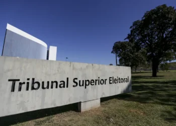 Eleitores que não votaram no 2º turno têm até terça para justificar