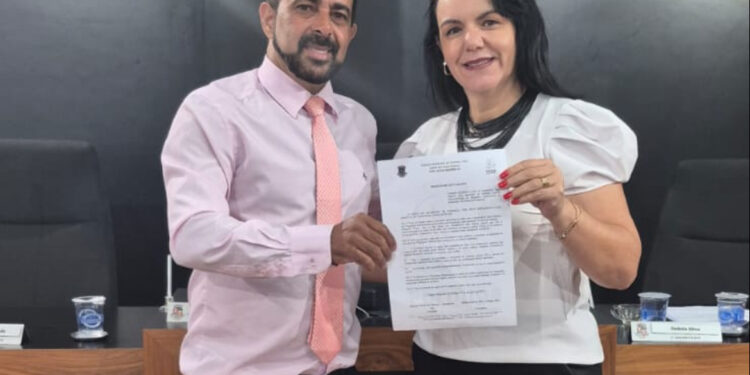 Luciano do Gás e Osânia Silva apresentam projeto de Lei que prioriza moradia popular para mães atípicas