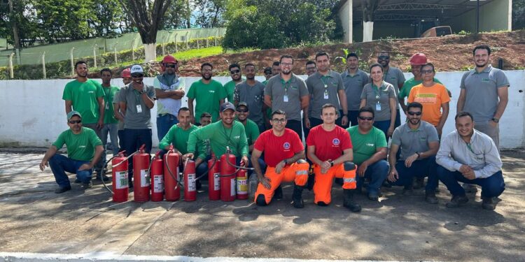Treinamento de formação de brigadas de incêndio é realizado em Pains