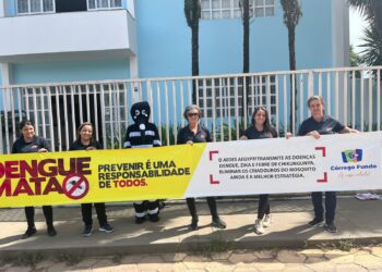 Blitz educativa em Córrego Fundo alerta para a prevenção da dengue