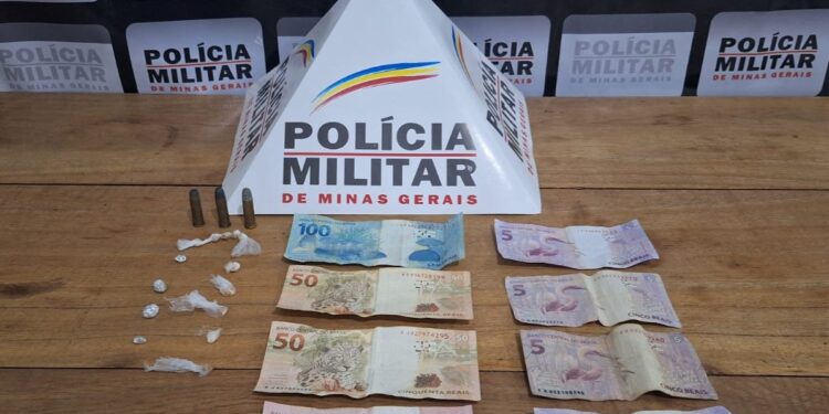 Polícia Militar de Bambuí prende suspeito por tráfico de drogas e porte ilegal de munição no bairro Lava-pés