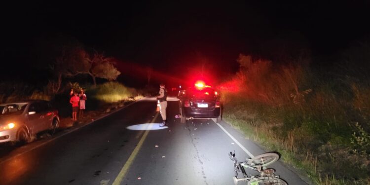 Colisão traseira na MG-260 deixa ciclista morto em Itapecerica