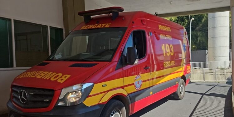 Homem de 50 anos sofre queda e é socorrido pelos bombeiros em Formiga