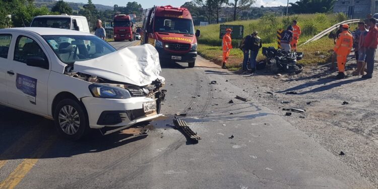 Corpo de Bombeiros divulga informações sobre acidente que deixou feridos na MG 050