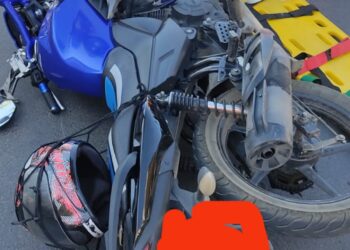 Idoso fica gravemente ferido após ser atropelado por moto em Arcos