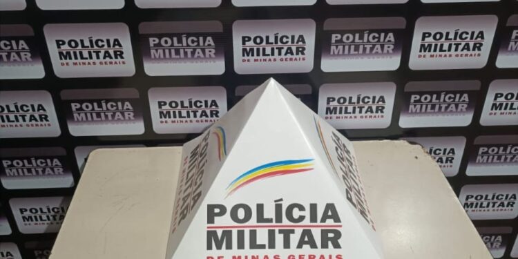 Homem é preso por tráfico de drogas no ‘CarnaPains’