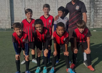 Escolinhas de futebol de Córrego Fundo e Pains realizam amistoso