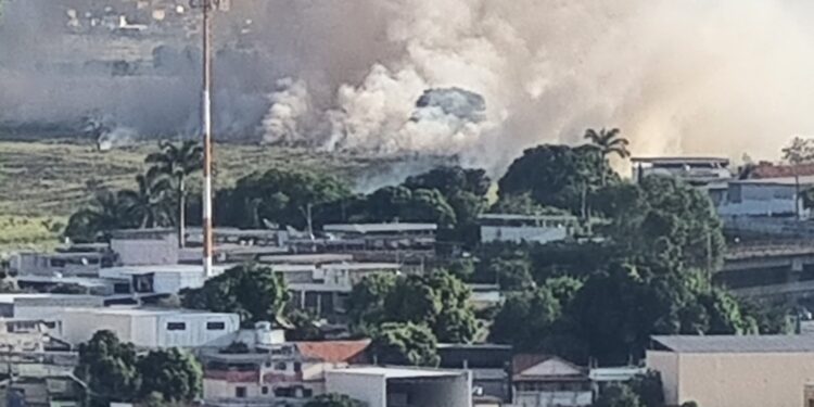 Aumento de incêndios florestais no Centro-Oeste de Minas preocupa bombeiros, mesmo fora período do período de seca
