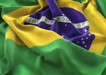 Brasil cai seis posições em ranking da democracia da “The Economist”