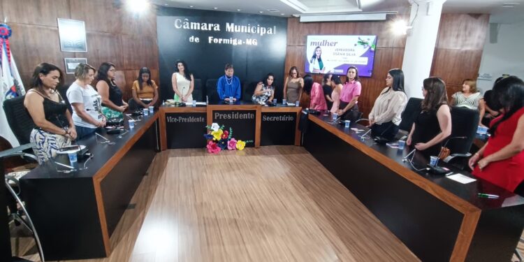 Câmara Municipal de Formiga realiza a 2ª Roda de Conversa das Mulheres