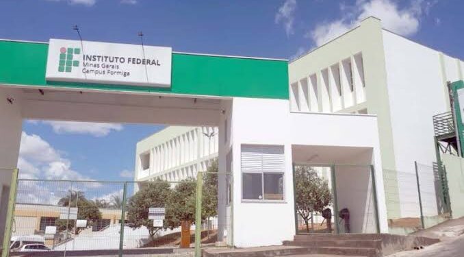 Campus Formiga seleciona estudantes da rede pública para o #PartiuIF