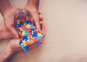 Formiga se une pela conscientização do autismo em caminhada no dia 5 de abril