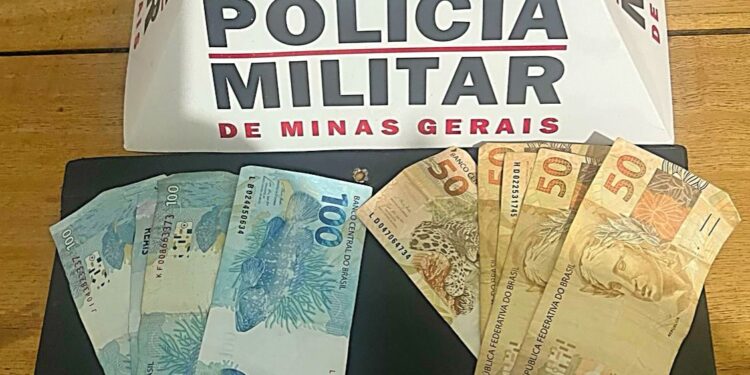 Polícia Militar prende duas mulheres por tráfico de drogas e desacato em Bambuí