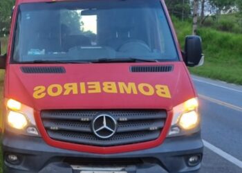 Família fica ferida após acidente na MG-050, em Formiga