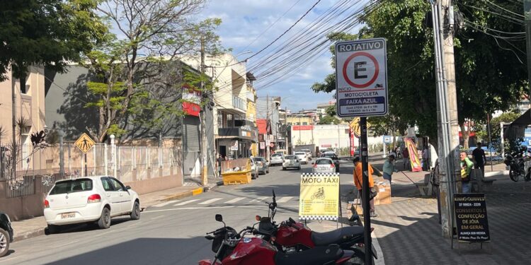 Prefeitura de Formiga regulamenta Estacionamento Rotativo Digital “Faixa Azul”; entenda detalhes