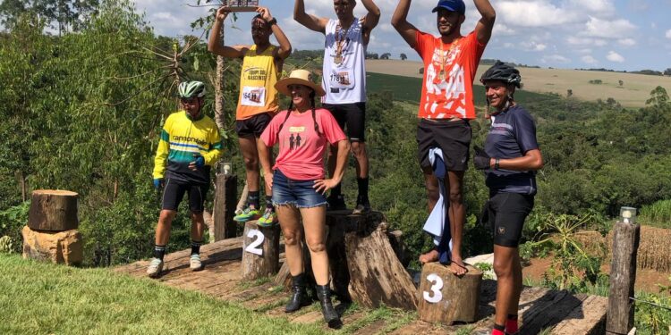 Atletas da Equipe Sol Nascente brilham em corrida desafiadora em Candeias