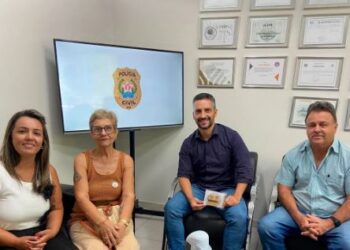 APAE de Formiga e Polícia Civil reforçam parceria com viatura indicada por Eduardo Barbosa em 2023