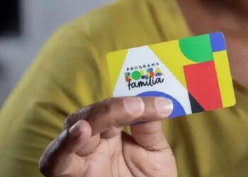 Relator confirma corte de R$ 7 bilhões no Bolsa Família em texto do Orçamento 2025