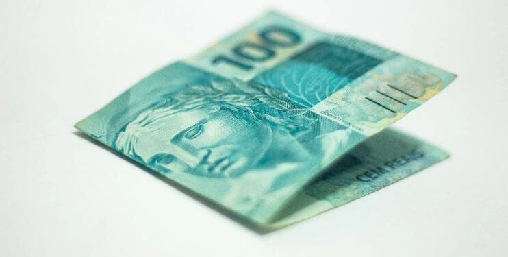 Crédito consignado: confira 5 dicas essenciais para não cair em armadilhas financeiras