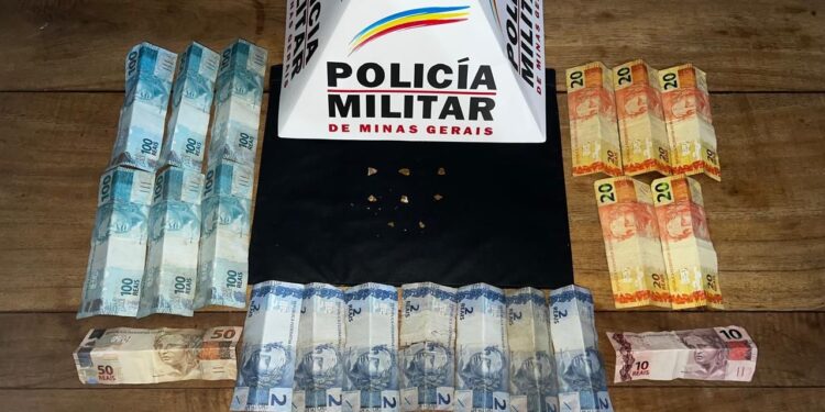 Polícia Militar prende mulher por tráfico de drogas em Bambuí