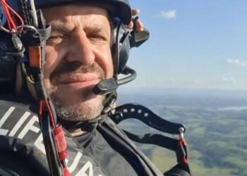 Empresário formiguense morre em acidente de paramotor em Furnas