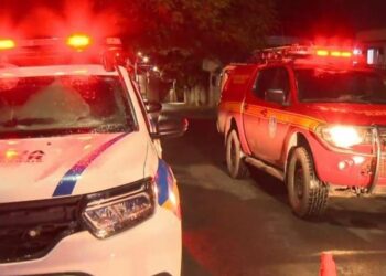 Polícia procura suspeito de atear fogo na casa da avó