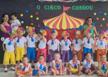 Cemei Sol Nascente de Córrego Fundo comemora Dia do Circo