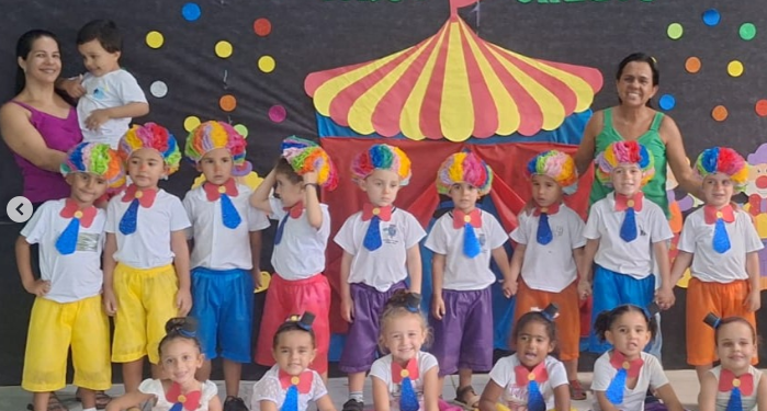 Cemei Sol Nascente de Córrego Fundo comemora Dia do Circo