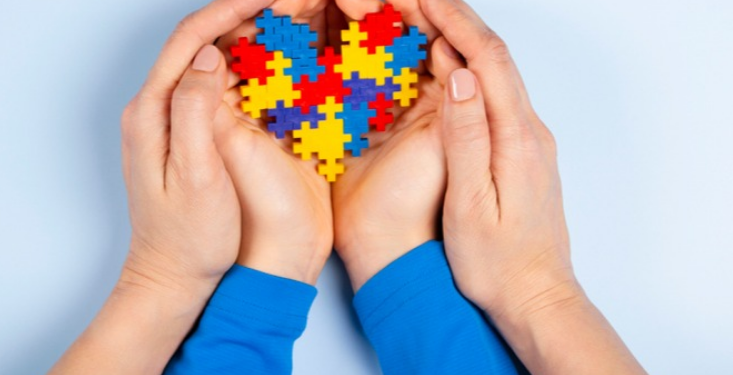 Blitz de conscientização marca Dia Mundial do Autismo em Córrego Fundo