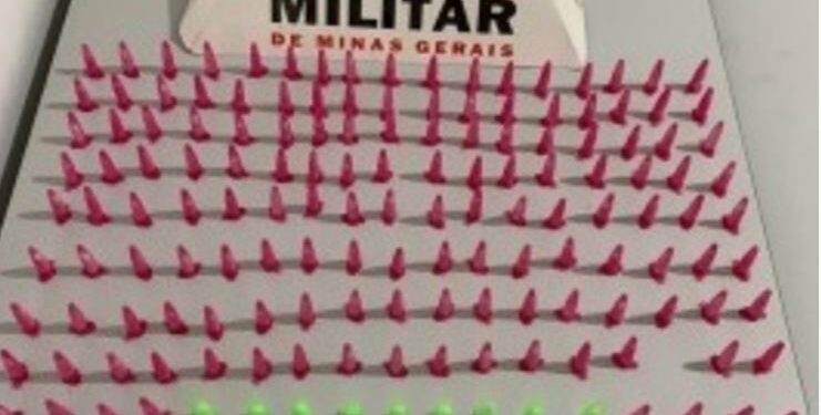 Criança de 7 anos leva cocaína para a escola, é flagrada por professora e PM é acionada