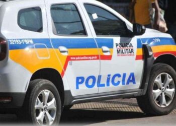 Mãe e filha tentam subornar polícia e são presas suspeitas de tráfico de drogas