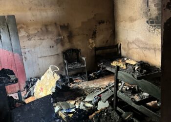 Incêndio em residência mobiliza Corpo de Bombeiros em Bambuí