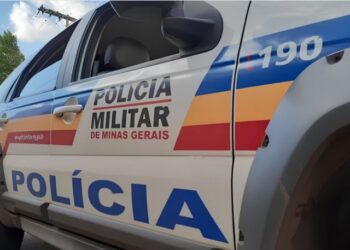 Jovem marca swing em site, mas é assaltado e esfaqueado por dupla em encontro