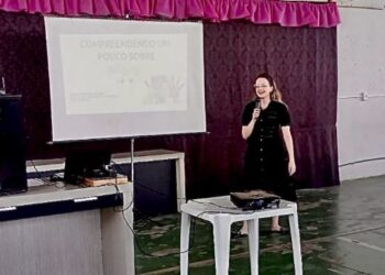 Secretaria de Políticas Sociais promove ação de conscientização sobre autismo para grupo de mulheres em Córrego Fundo