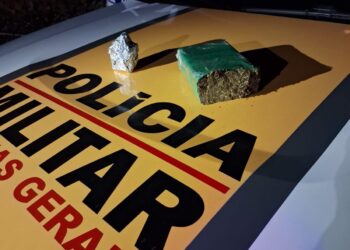 Homem é preso com drogas em veículo de aplicativo na BR-354, em Formiga