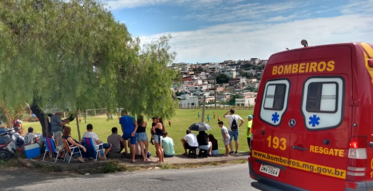 Três crianças ficam feridas por rojão durante evento esportivo no Campo do Macalé, em Formiga