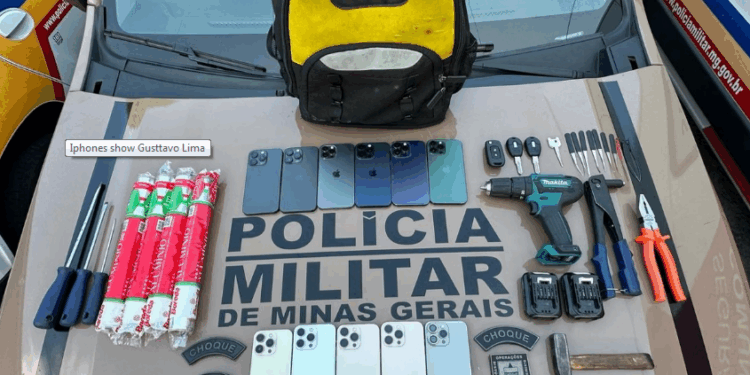 Dupla suspeita de furtos no show de Gusttavo Lima em BH é presa com 11 iPhones