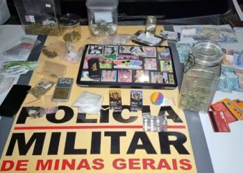 Dupla é presa com ecstasy, cocaína e nova droga conhecida como ‘crumble’