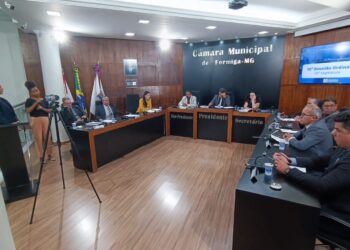 Câmara Municipal de Formiga aprova crédito suplementar para Cultura e debate políticas de saúde e inclusão