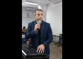 Secretário de Saúde detalha projetos e desafios da Saúde em reunião na Câmara