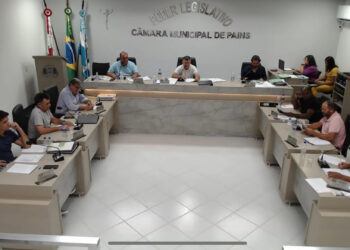 Mesmo com pareceres técnicos contrários, Câmara de Pains aprova contas de ex-prefeito